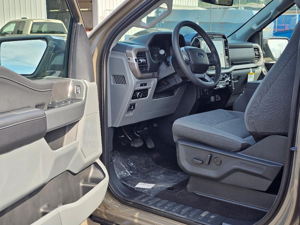 صورة مصغرة 15 لـ 2026 FORD F-150 XLT