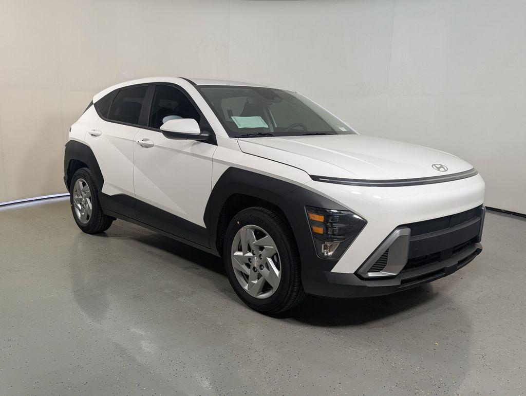 New 2026 Hyundai KONA SE