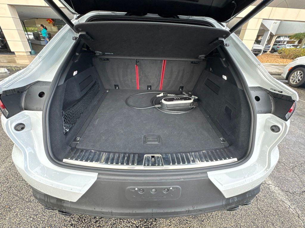 صورة مصغرة 27 لـ 2023 Porsche CAYENNE PLATINUM EDITION