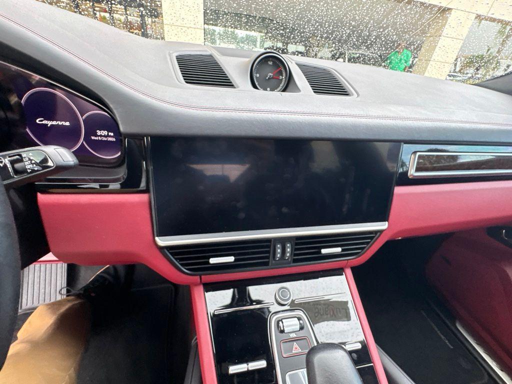 صورة مصغرة 40 لـ 2023 Porsche CAYENNE PLATINUM EDITION