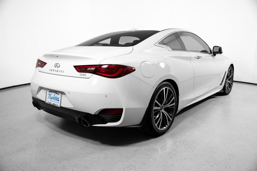 2022 Infiniti Q60 LUXE 照片 9