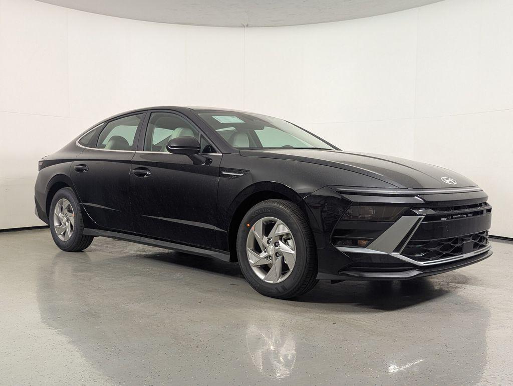 New 2026 Hyundai SONATA SE