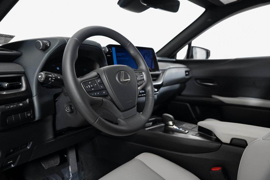 2025 Lexus UX 300H PREMIUM — миниатюра 26