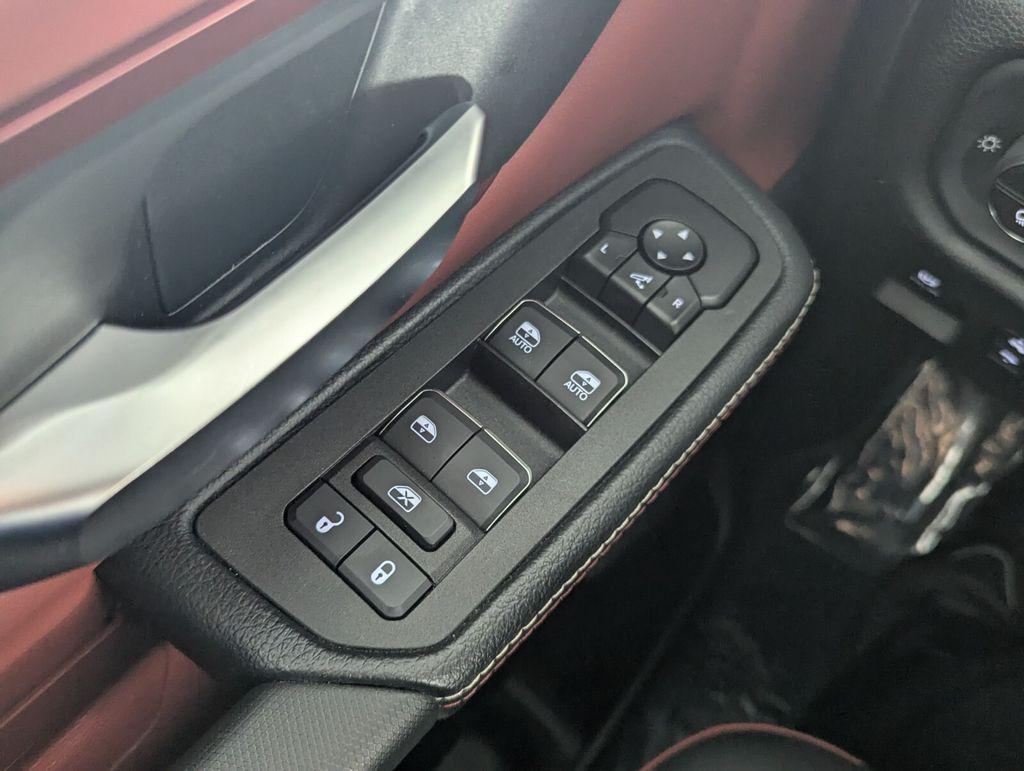 صورة مصغرة 18 لـ 2026 RAM 1500 REBEL