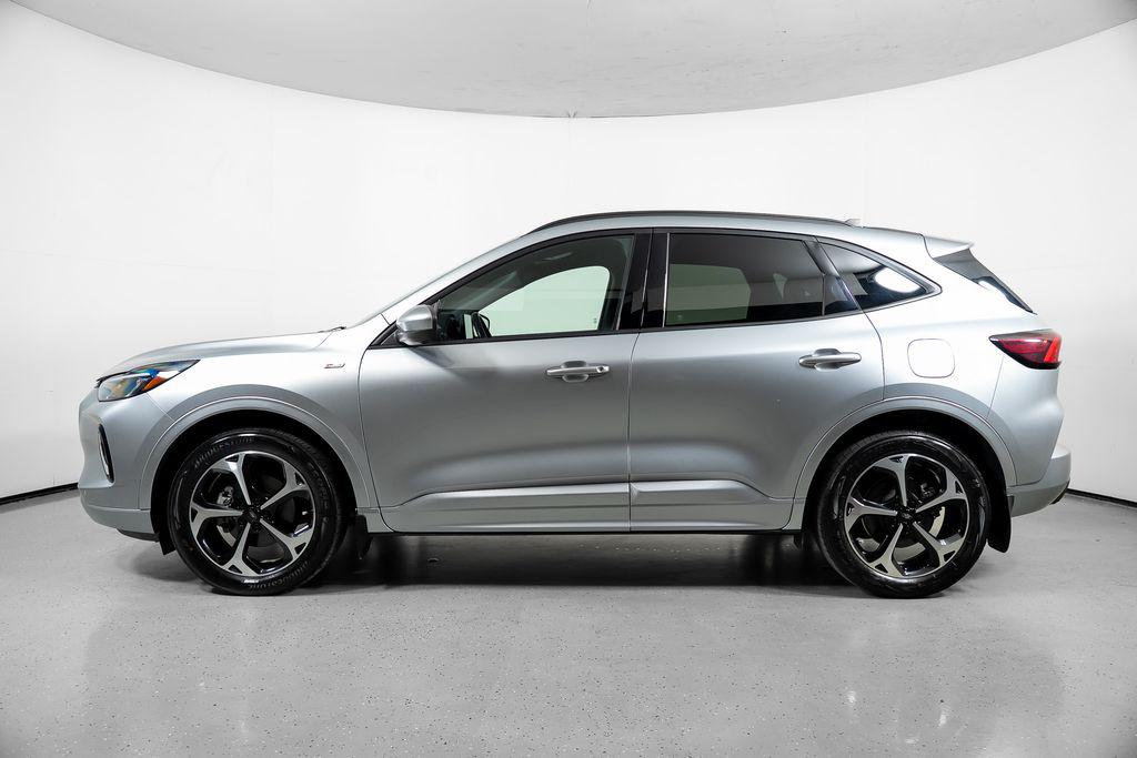 صورة 13 لـ 2023 FORD ESCAPE ST-LINE ELITE