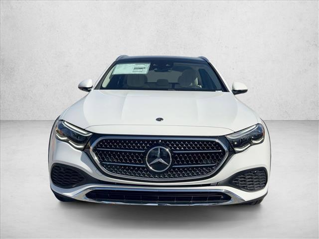 MERCEDES-BENZ E-CLASS - 6