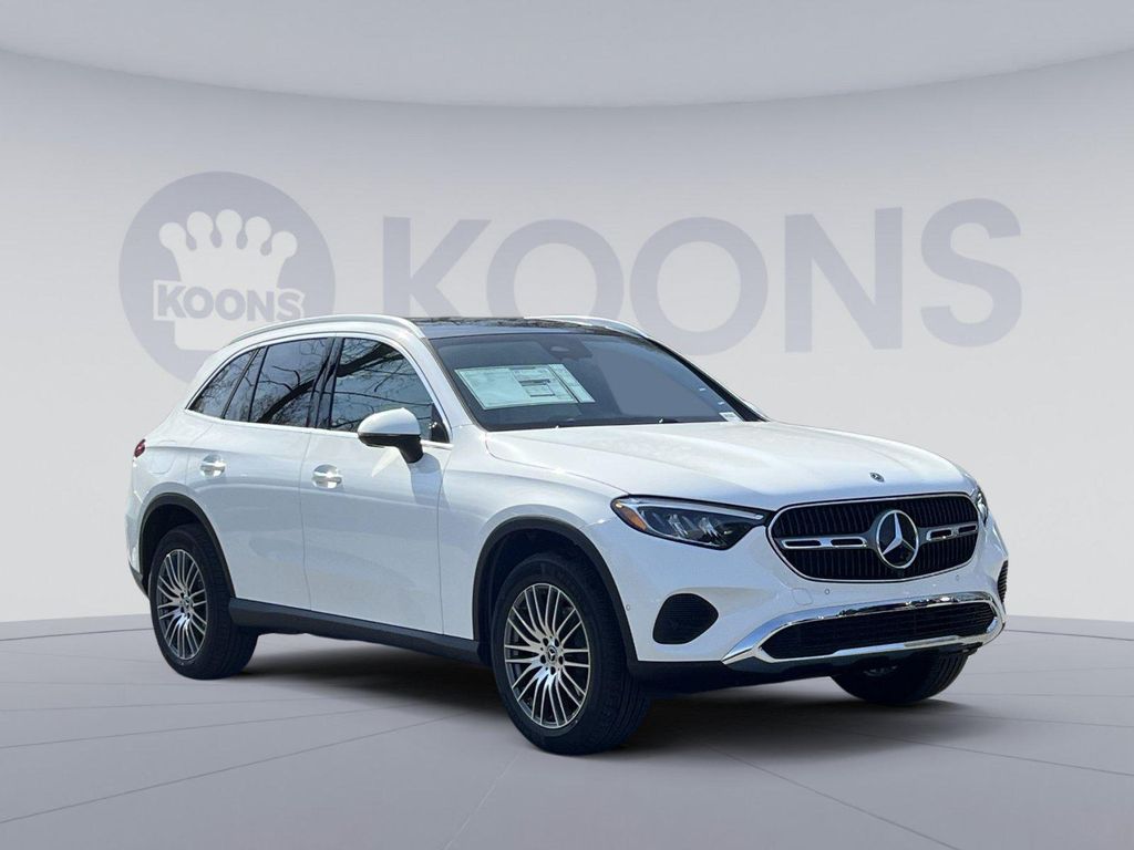 2026 Mercedes-BENZ GLC — фото 6