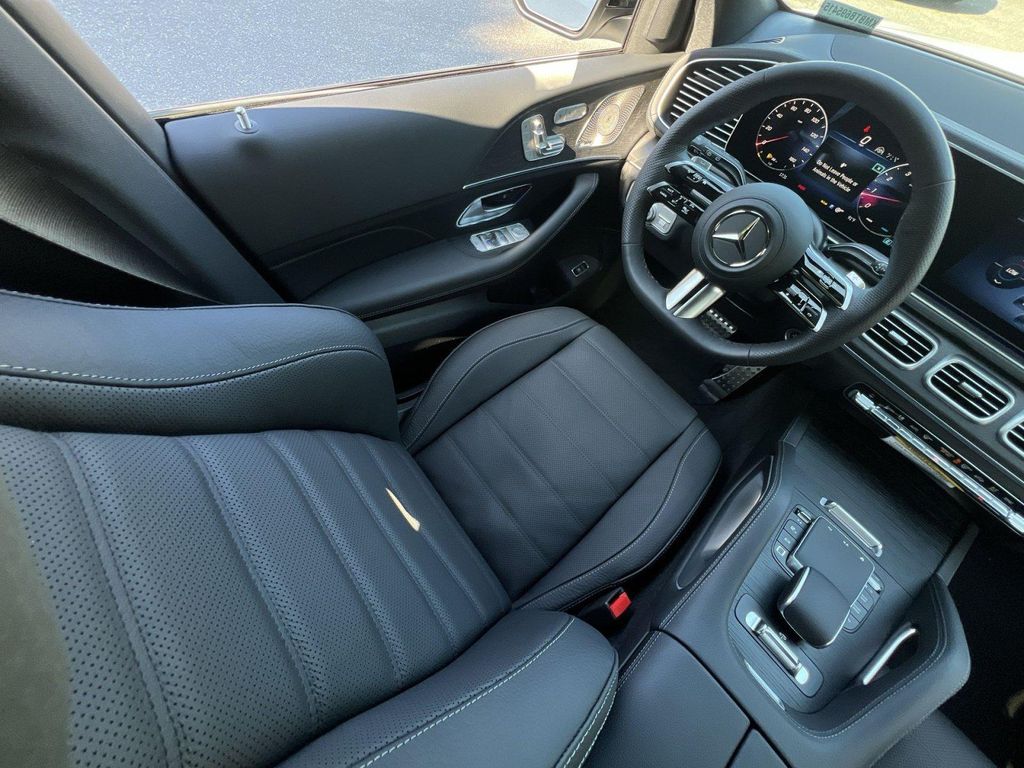 2026 Mercedes-BENZ GLS 缩略图 13