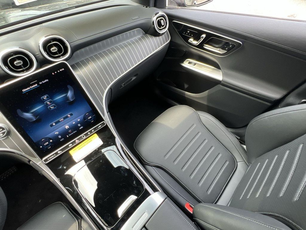 صورة مصغرة 11 لـ 2026 Mercedes-BENZ GLC