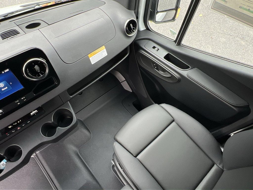 2026 Mercedes-BENZ OTHERS 缩略图 11