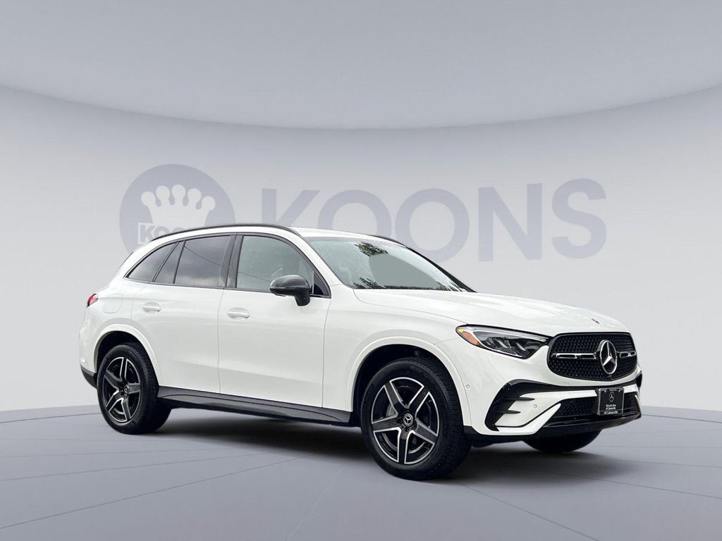 2026 Mercedes-BENZ GLC — фото 2