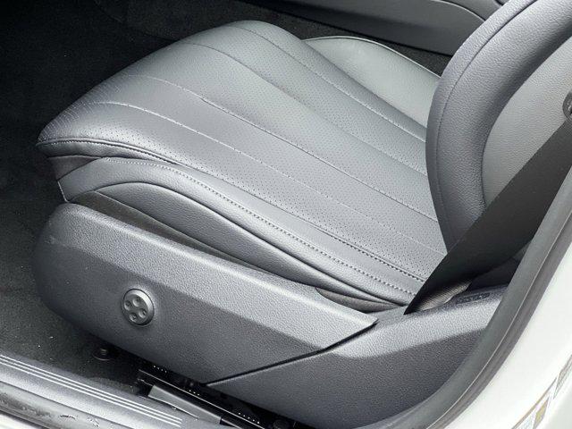 MERCEDES-BENZ E-CLASS - 9