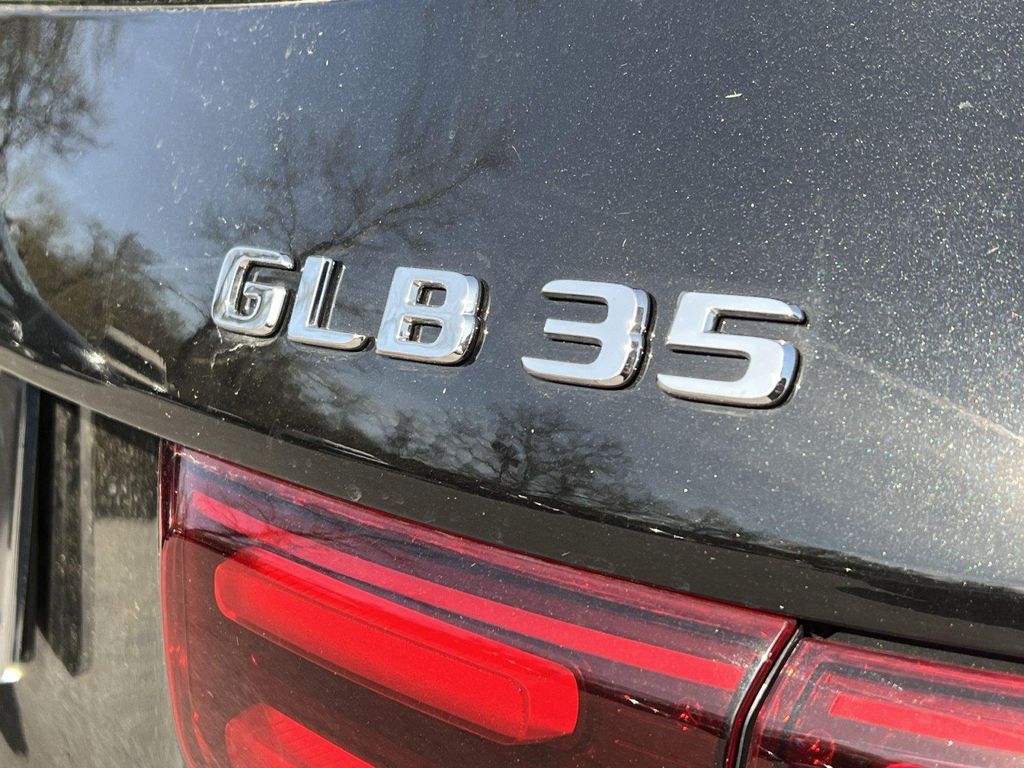2026 Mercedes-BENZ AMG GLB 35 4MATIC — миниатюра 26
