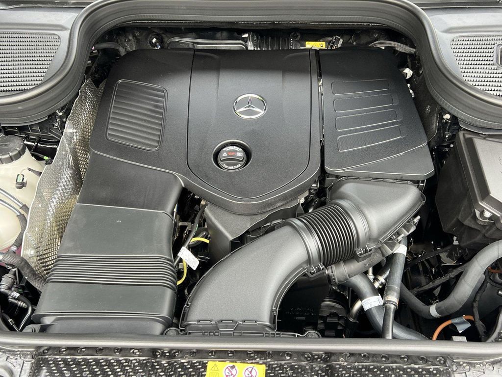 2026 Mercedes-BENZ GLE — миниатюра 31