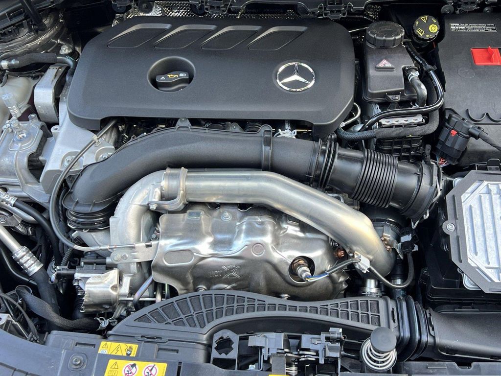 2026 Mercedes-BENZ GLA — миниатюра 31