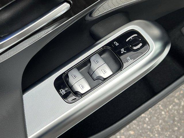 MERCEDES-BENZ E-CLASS - 10