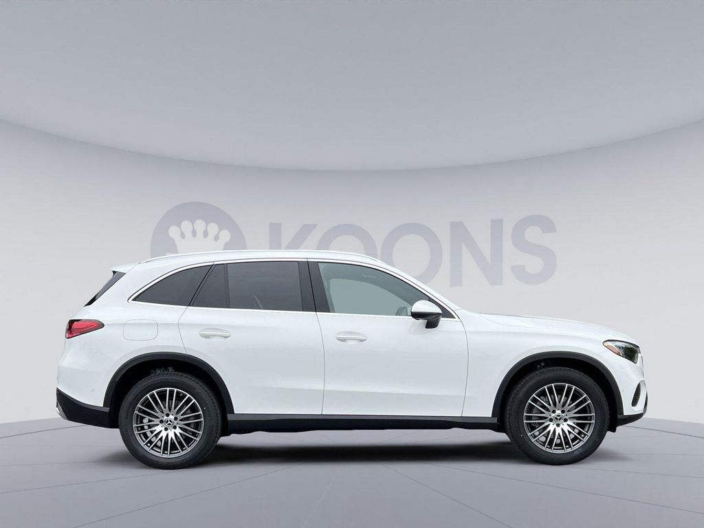 صورة 9 لـ 2026 Mercedes-BENZ GLC