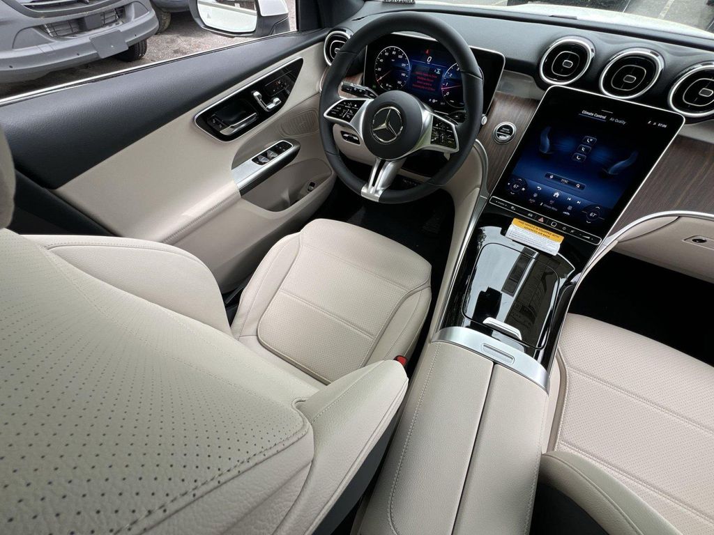 صورة مصغرة 13 لـ 2026 Mercedes-BENZ GLC
