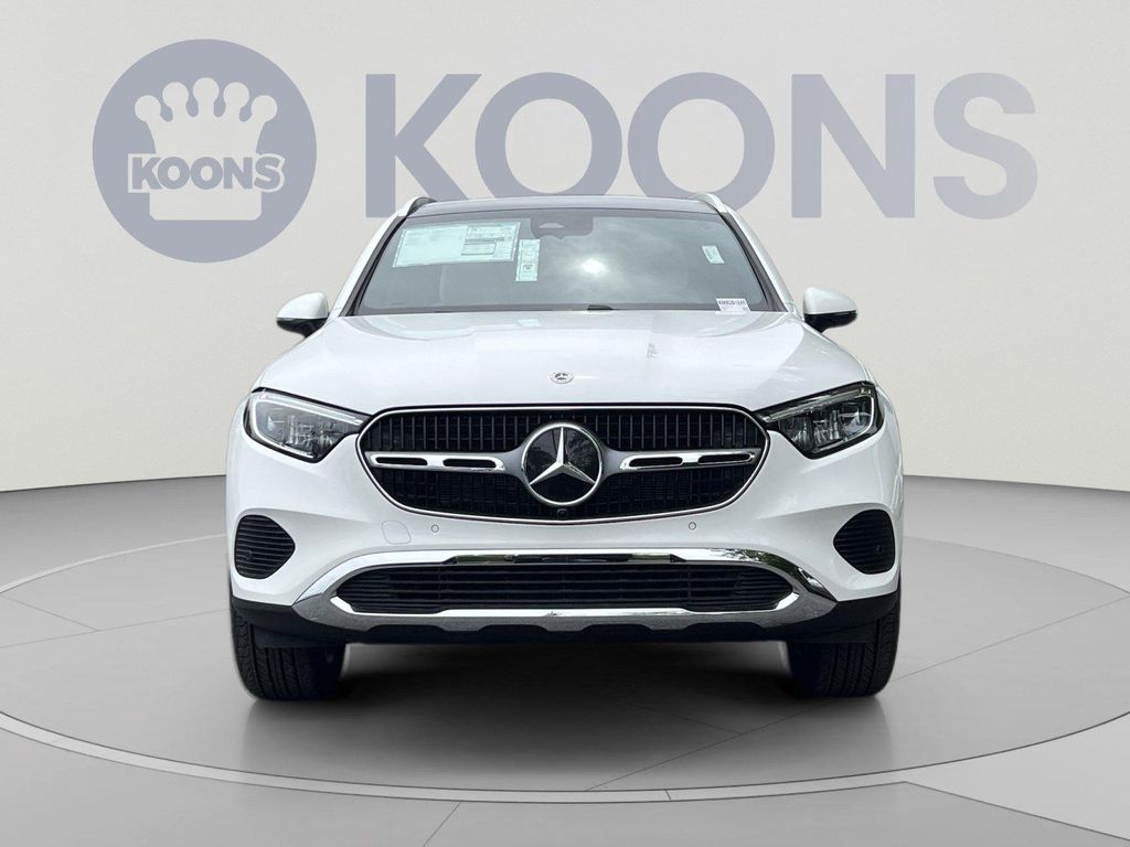 2026 Mercedes-BENZ GLC — миниатюра 3