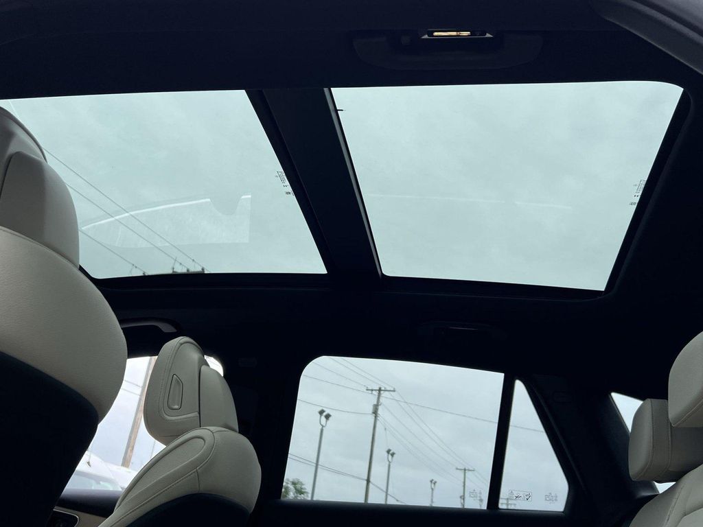 صورة مصغرة 26 لـ 2026 Mercedes-BENZ GLC
