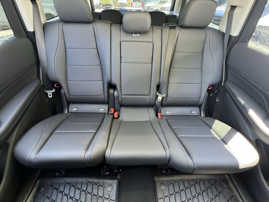 صورة مصغرة 12 لـ 2026 Mercedes-BENZ GLS