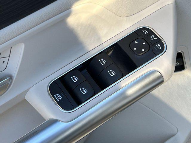 MERCEDES-BENZ GLA-CLASS - 10