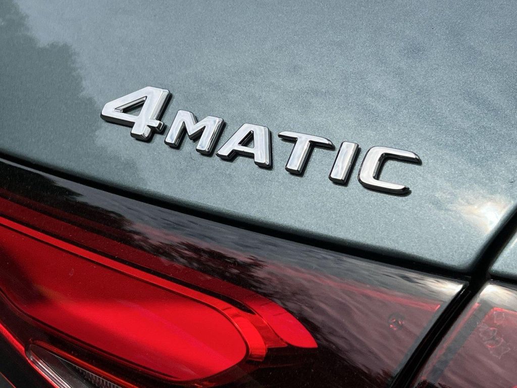 صورة مصغرة 32 لـ 2026 Mercedes-BENZ GLC