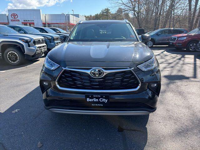 TOYOTA HIGHLANDER - 2