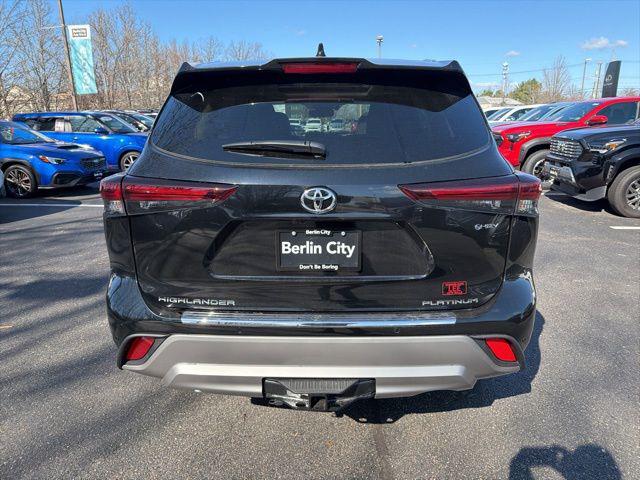 TOYOTA HIGHLANDER - 7