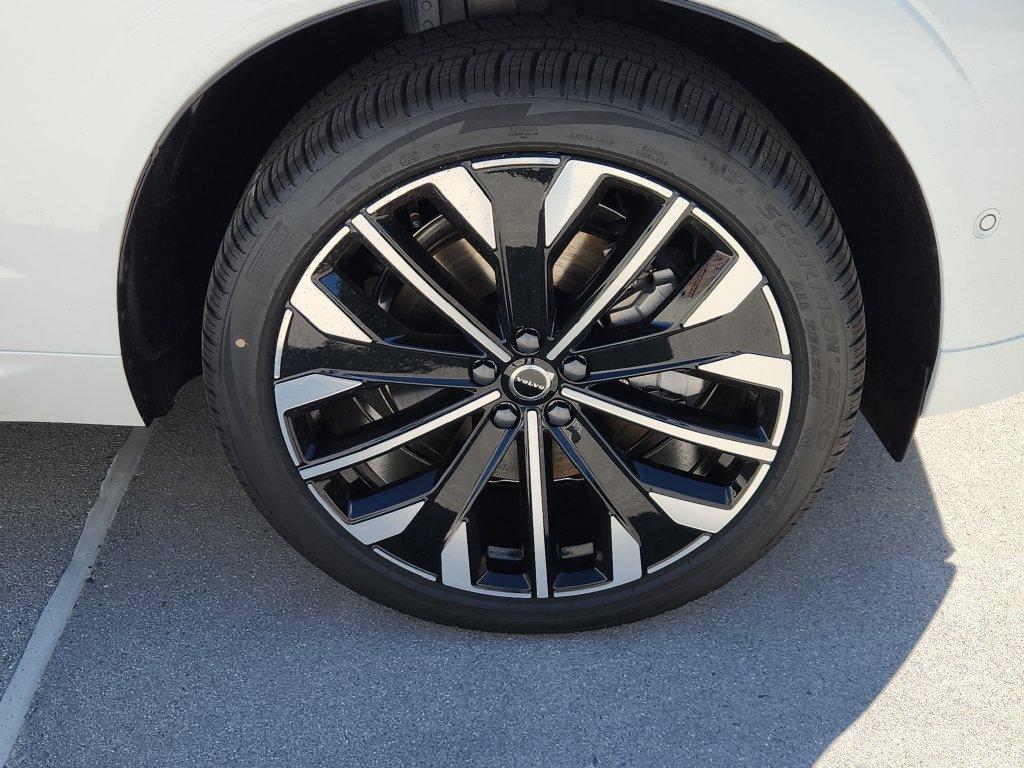 صورة مصغرة 12 لـ 2026 Volvo XC60 PLUG-IN HYBRID T8 ULTRA