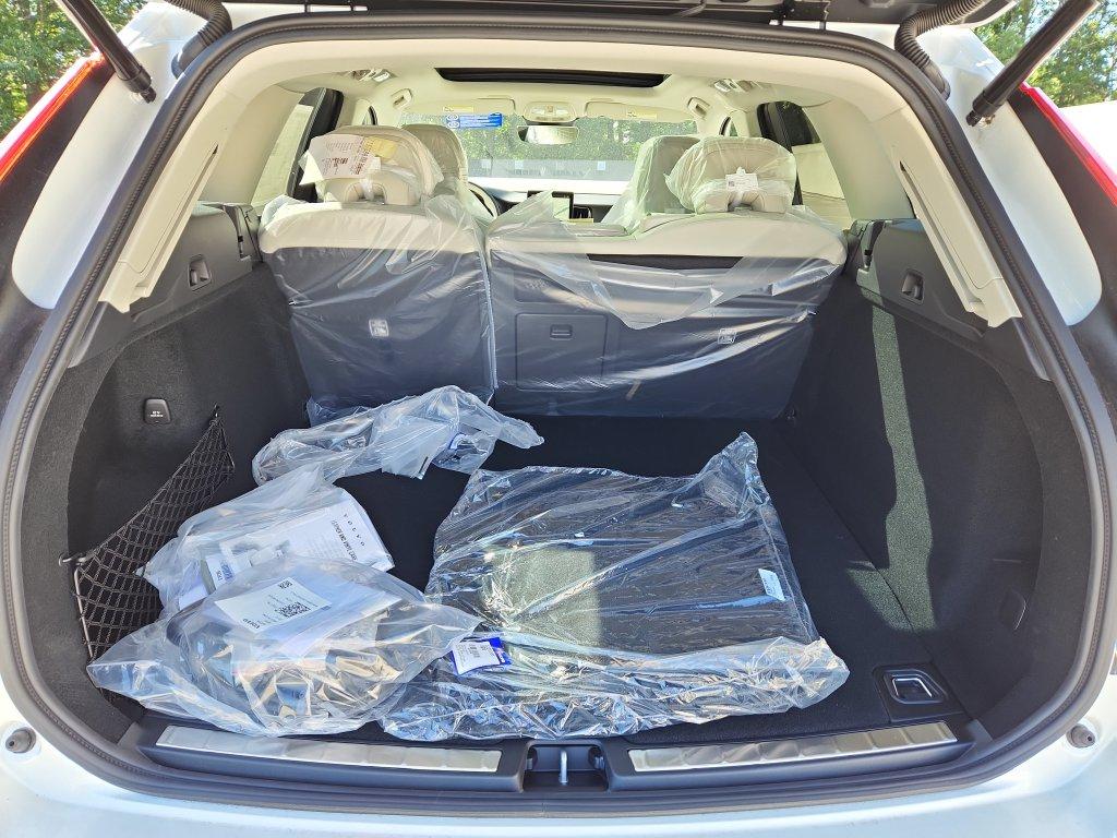 صورة مصغرة 8 لـ 2026 Volvo XC60 PLUG-IN HYBRID T8 ULTRA