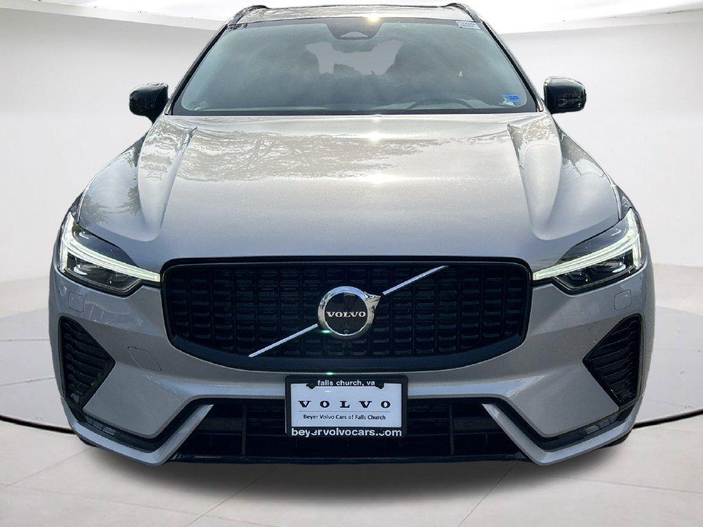 2025 Volvo XC60 B5 PLUS — фото 6