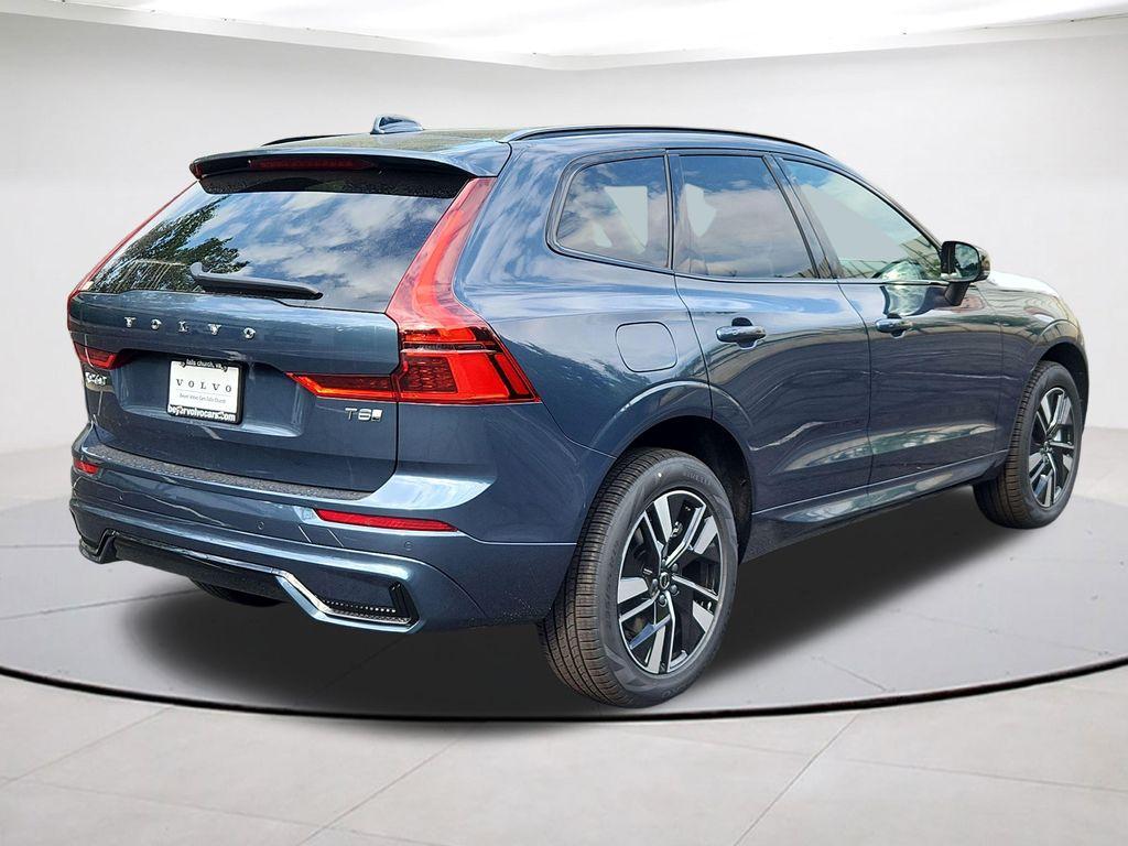 2026 Volvo XC60 PLUG-IN HYBRID T8 CORE photo 10