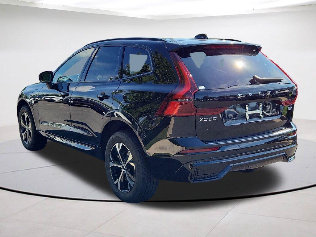 2026 Volvo XC60 PLUG-IN HYBRID T8 CORE — миниатюра 5