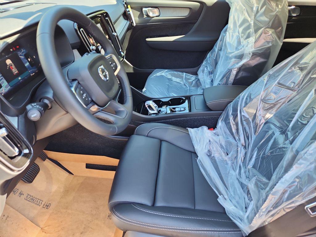 صورة مصغرة 21 لـ 2026 Volvo XC40 B5 PLUS