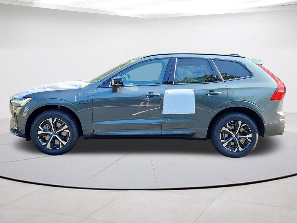 2026 Volvo XC60 PLUG-IN HYBRID T8 CORE — фото 4