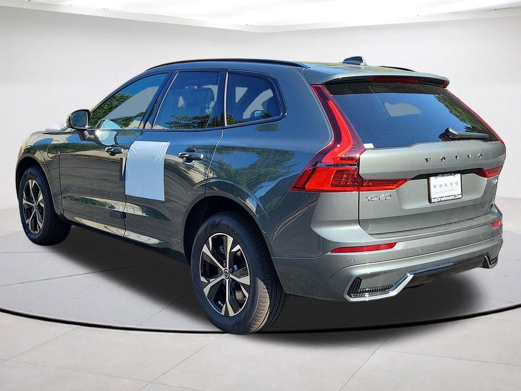 2026 Volvo XC60 PLUG-IN HYBRID T8 CORE — фото 5