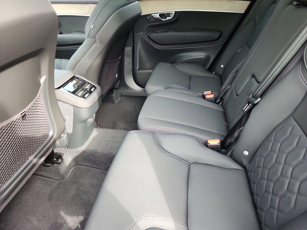 صورة مصغرة 21 لـ 2026 Volvo XC90 B6 CORE