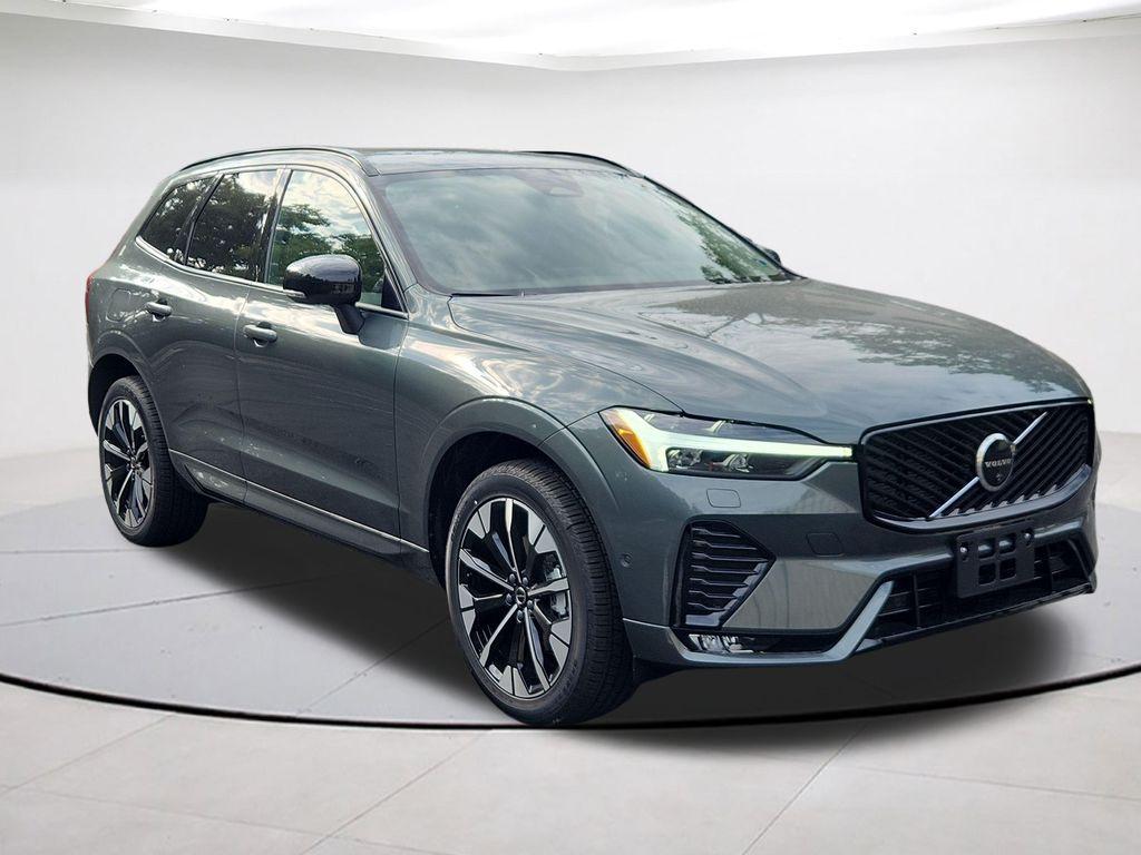 New 2026 Volvo XC60 B5 Plus