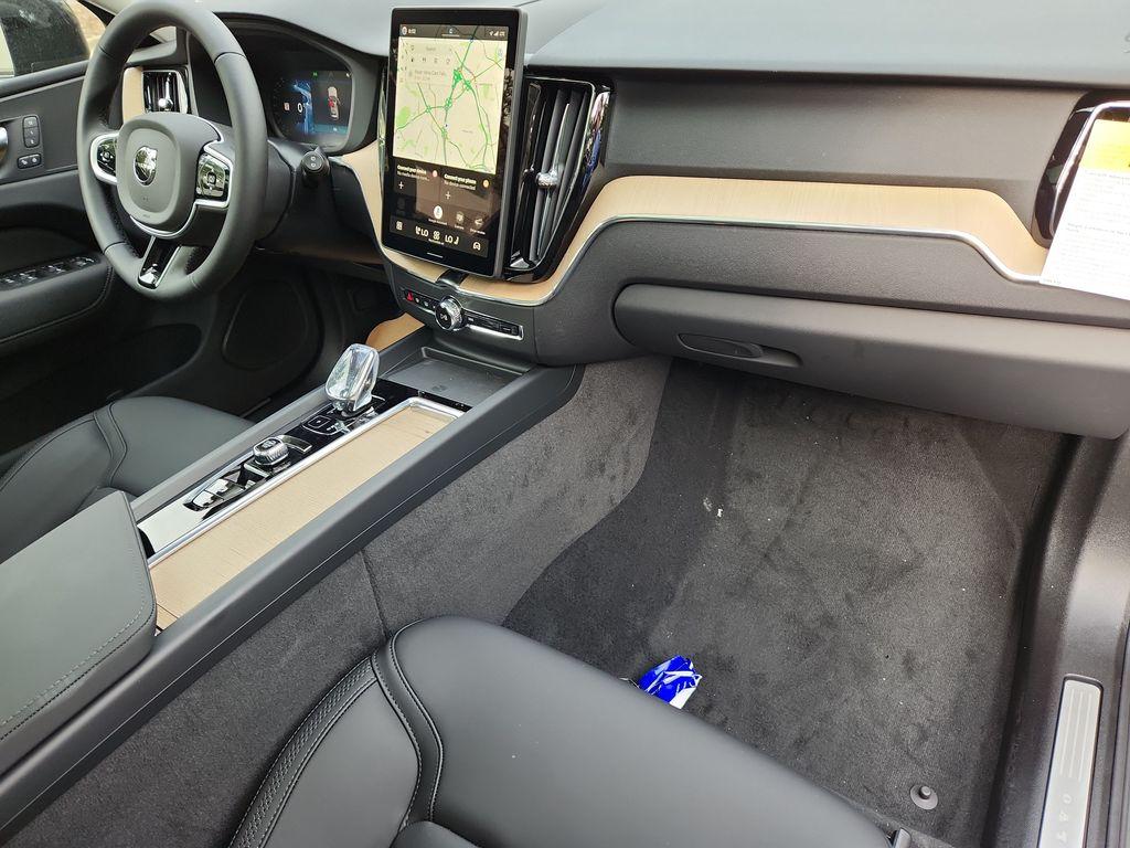2026 Volvo XC60 B5 PLUS — миниатюра 29