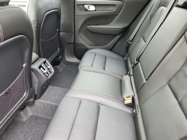 2026 Volvo XC40 B5 PLUS — миниатюра 24