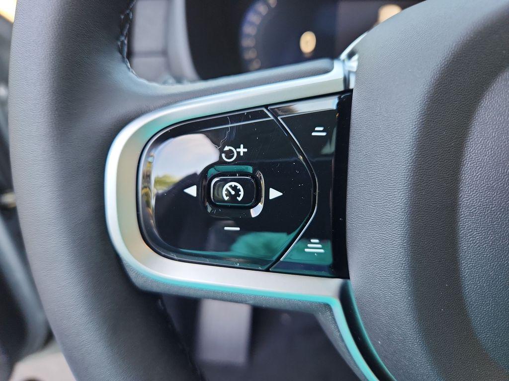 صورة مصغرة 17 لـ 2026 Volvo XC90 B6 PLUS 7-SEATER