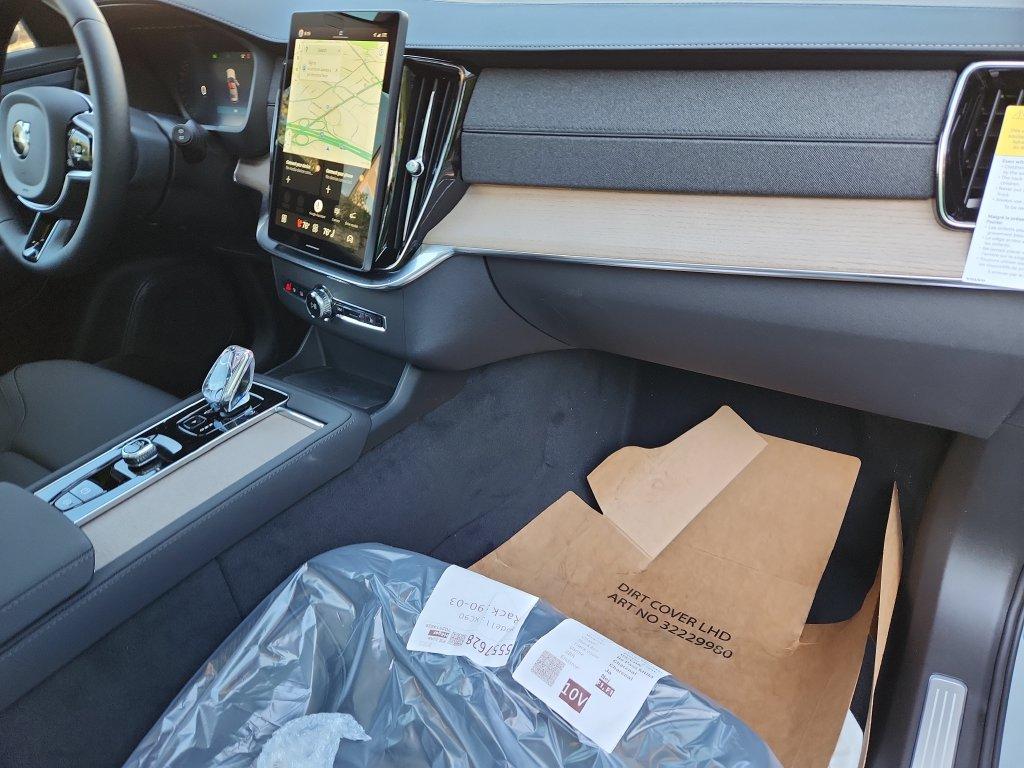 صورة مصغرة 30 لـ 2026 Volvo XC90 B6 PLUS 7-SEATER