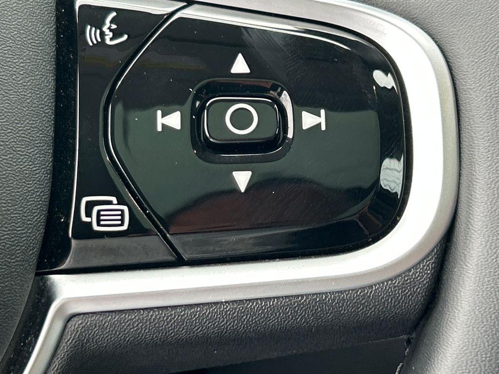 2025 Volvo XC60 B5 PLUS — миниатюра 20
