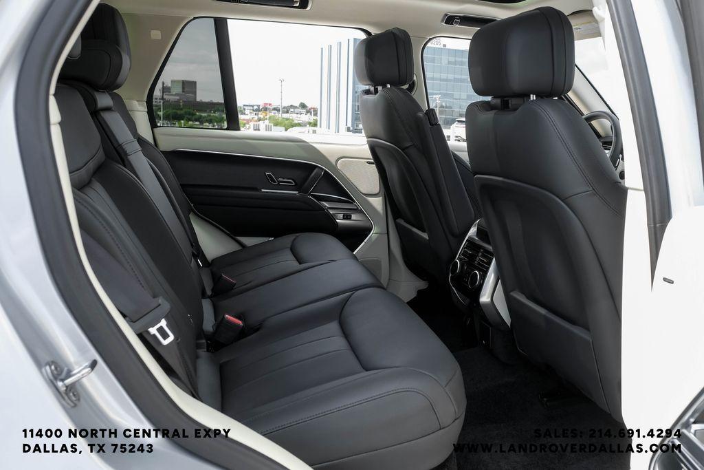 صورة مصغرة 35 لـ 2023 LAND Rover RANGE ROVER P530 SE