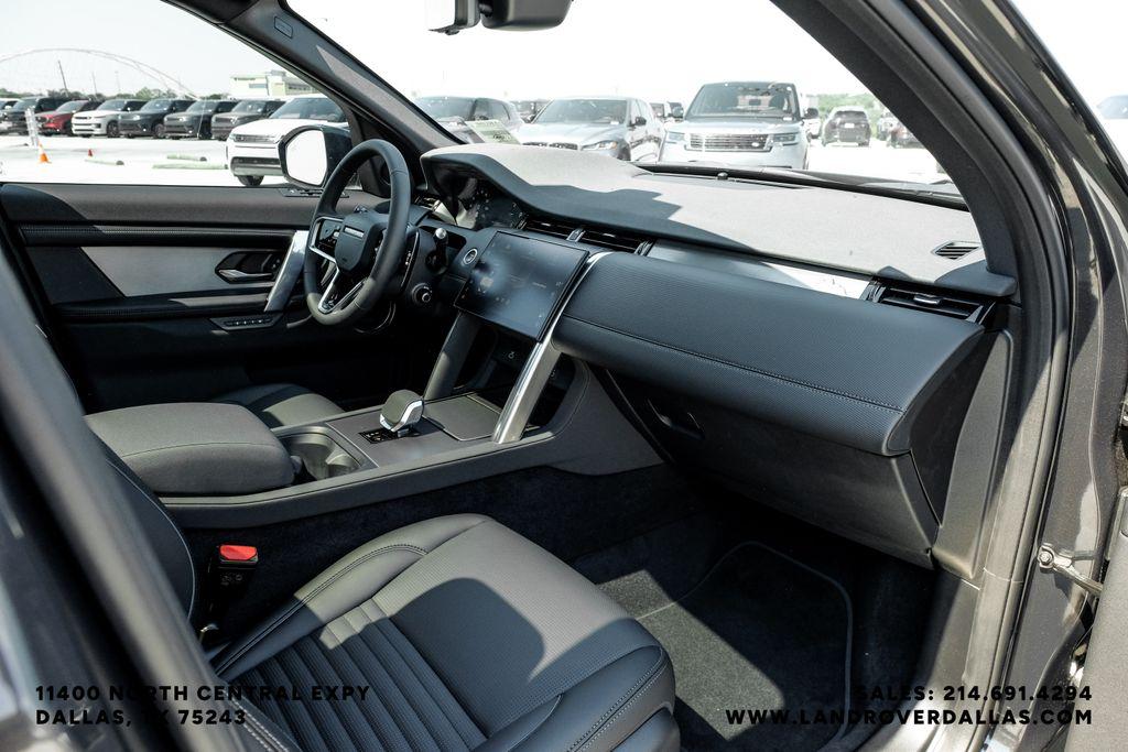 صورة 16 لـ 2026 LAND Rover DISCOVERY SPORT LANDMARK