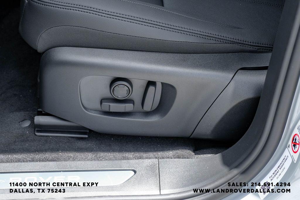 2026 LAND Rover RANGE ROVER EVOQUE CORE S thumbnail 32