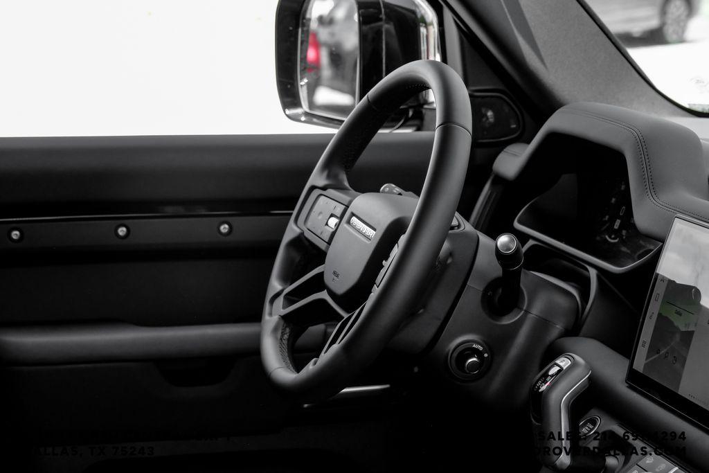 2025 LAND Rover DEFENDER P400 OUTBOUND photo 10