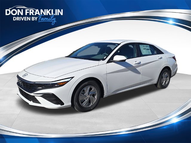 New 2026 Hyundai ELANTRA SE
