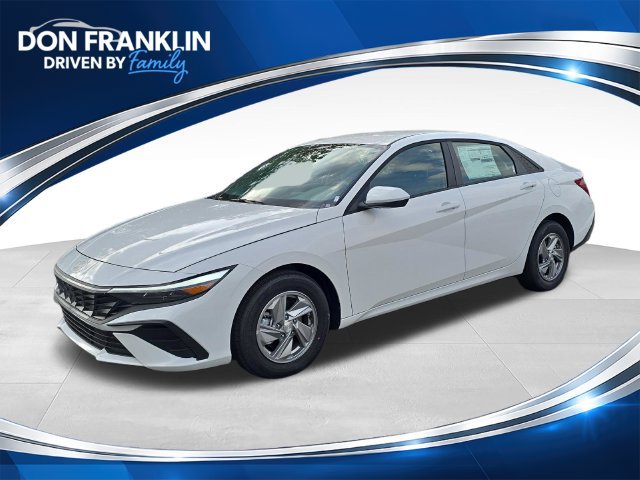 New 2026 Hyundai ELANTRA SE